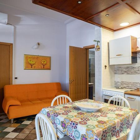La Casa Di Luca - By Host4U Apartment Pulsano Exterior photo