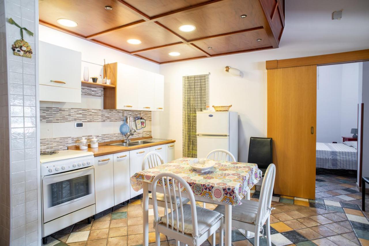 La Casa Di Luca - By Host4U Apartment Pulsano Exterior photo